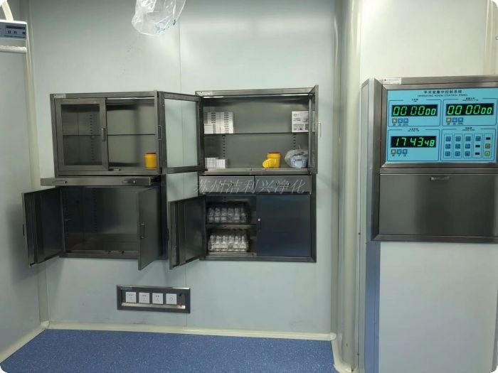 ���b����