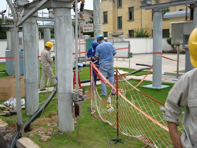 ���b����